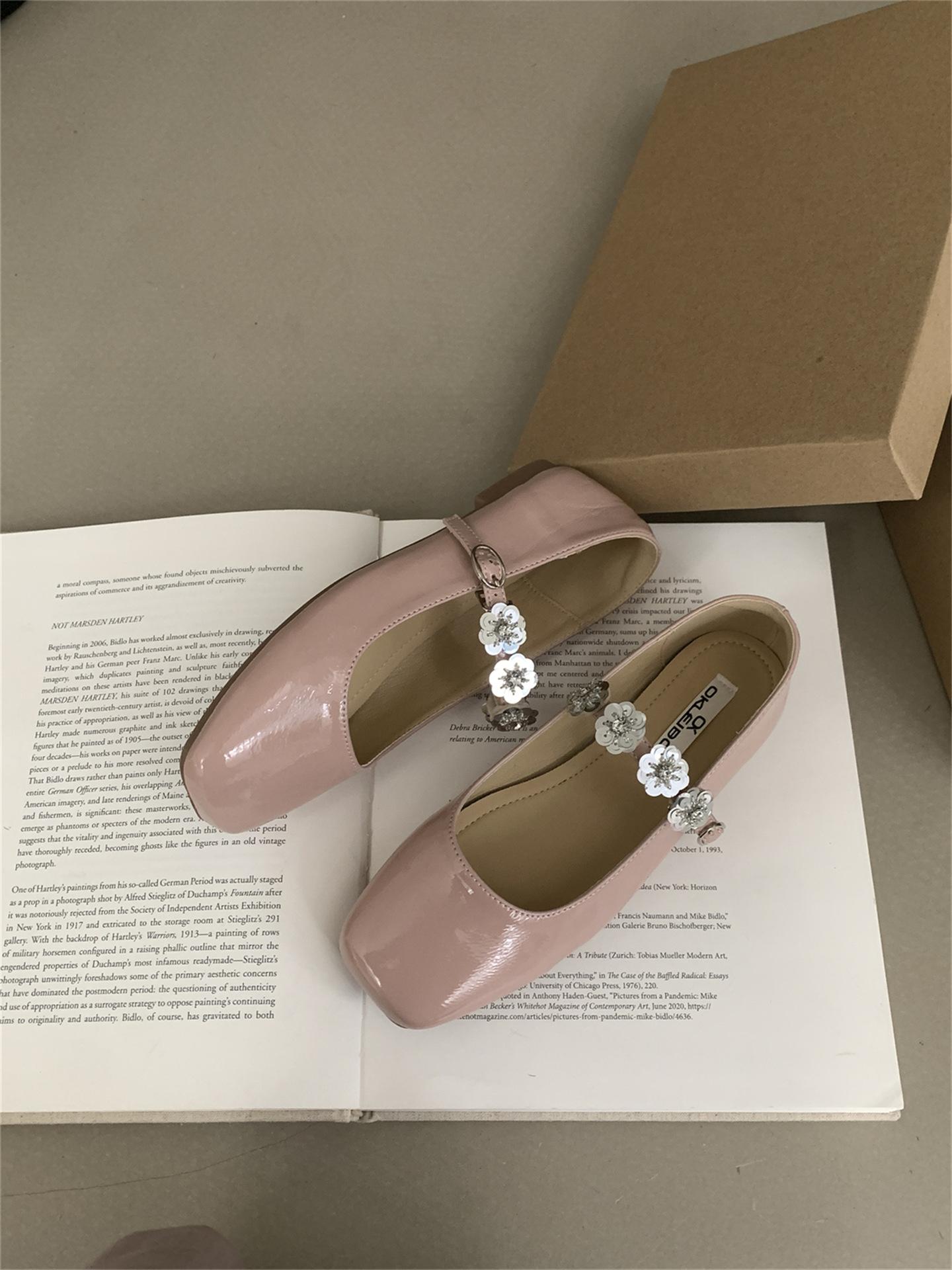

Fairy style low heel design single shoes women s shoes 2025 new autumn feeling square head black Mary Jane shoes 39 розовый