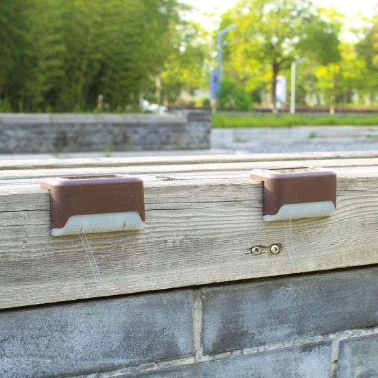 4ks solární napájení LED cesta ke schodišti světlo Venkovní zahradní plot Krajina nástěnná lampa