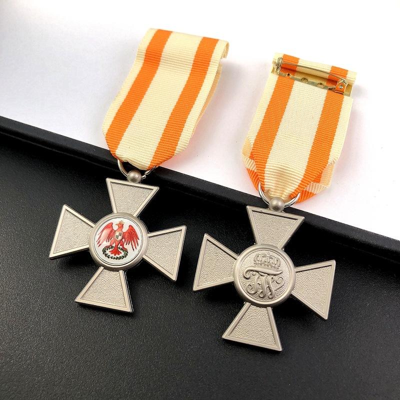Odznaka Krzyża Niemieckiego, Medal Orła Czerwonego IV klasy, Zagraniczny Medal Pamiątkowy, Akcesoria Wojenne, Medal Związku Radzieckiego, Prezent świąteczny, Wypełniacze do pończoch