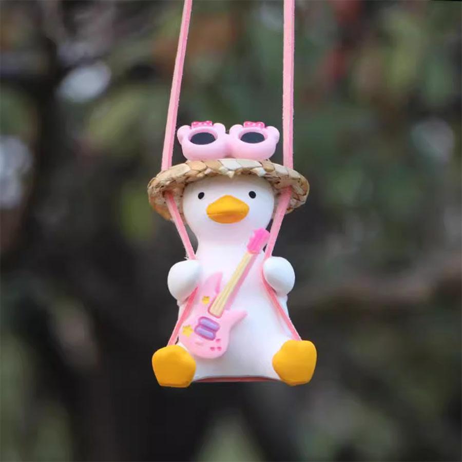 Accessories Birthday School Bag Duck Car Pendant Car Pendant Decor Straw Hat Swing Duck Car Hanging Ornament Swing Duck