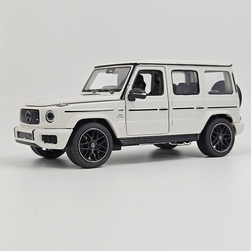 New 1:24 Benz G63 SUV Alloy Car Diecasts & Toy Vehicles Car Model Miniature Scale Model Car Toys For Collection