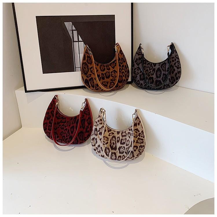 Fashionable Retro Leopard Print Shoulder Bag For Casual Chic Autumn Looks