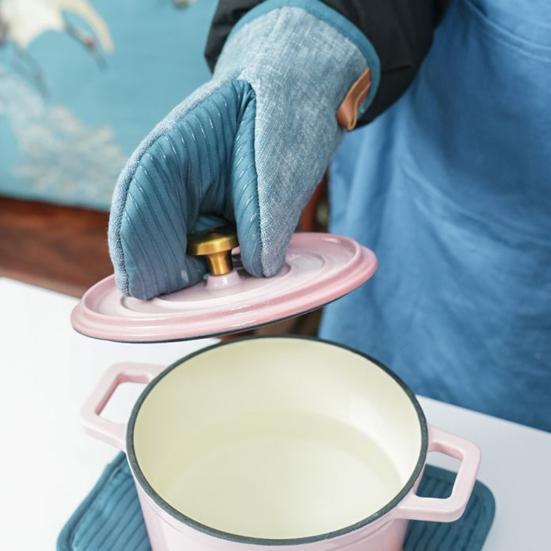 Mini Oven Gloves Heat-Resistant Kitchen Mitts with Neoprene Palm Faux Leather Loop Anti-Scalding Pot Rack Oven Mitts Cooking Baking Gloves