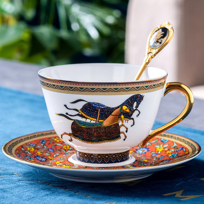 Luksusa zeltīts kaulu porcelāna zirga kafijas