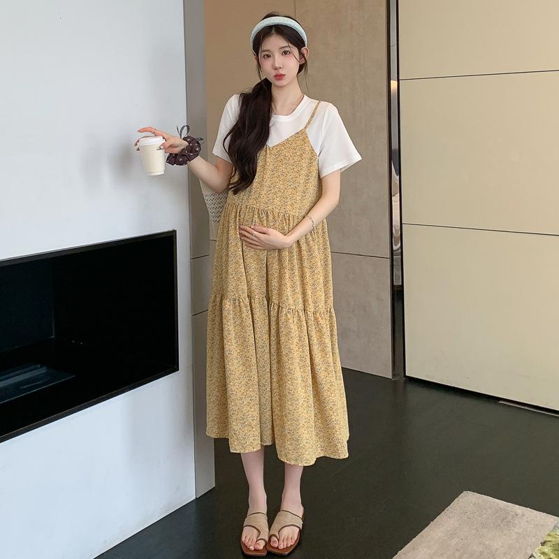 

In Stock: Trendy Floral Print Maternity Summer Dress, Loose Mid-Length, Fake Two-Piece Design for Moms XL