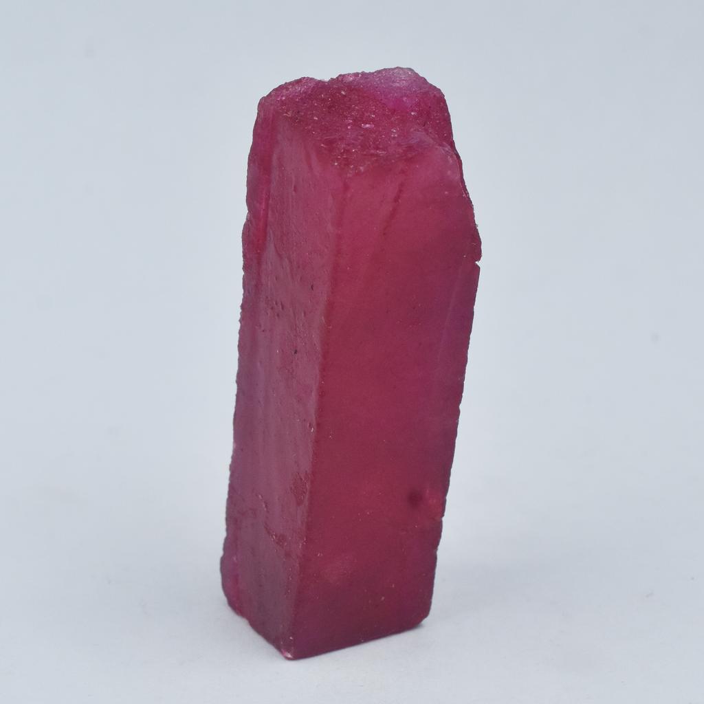 Natural Red Ruby Loose Gemstone 139.40 Ct Rough Uncut Raw for Lapidary and Gem Collections