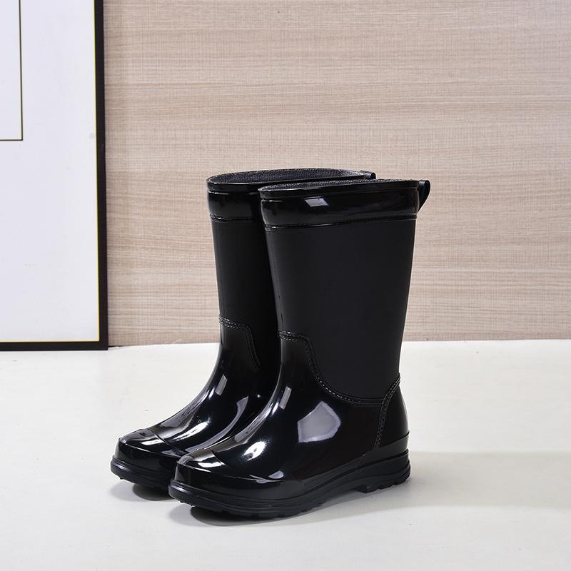 Women's Waterproof Thick-Soled Mid-Calf Rain Boots - Non-Slip, Wear-Resistant, Warm Rubber Shoes for Work and Wading.