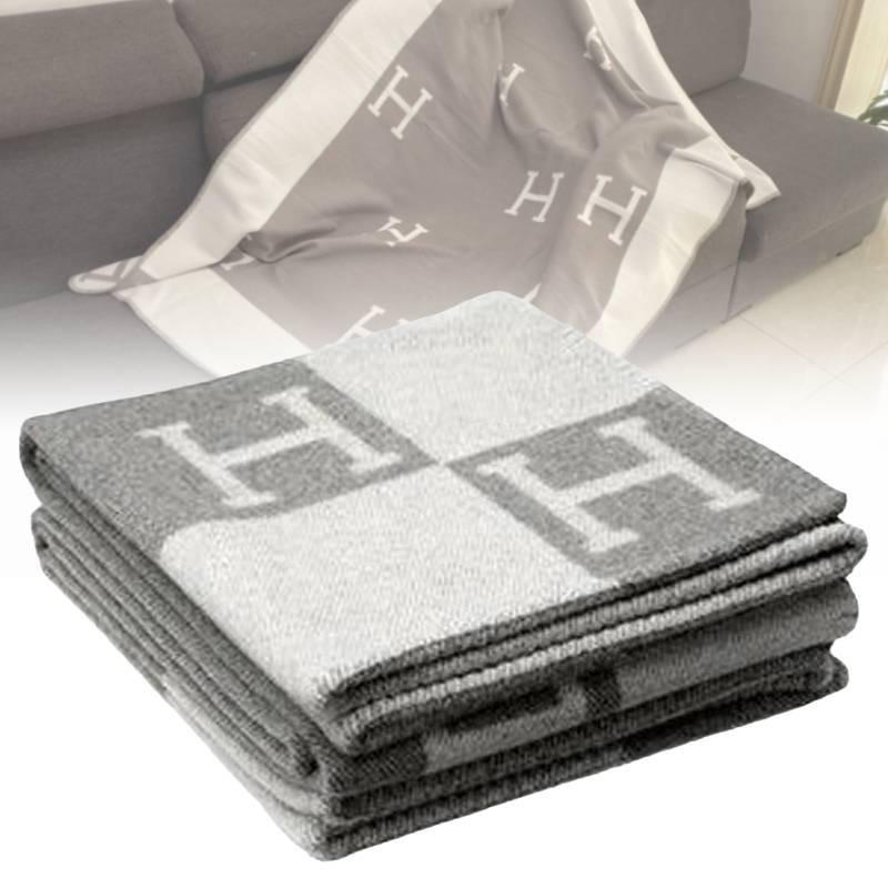 Luxurious Wool Cashmere Blanket Thick Warm Geometric Pattern Office Throw