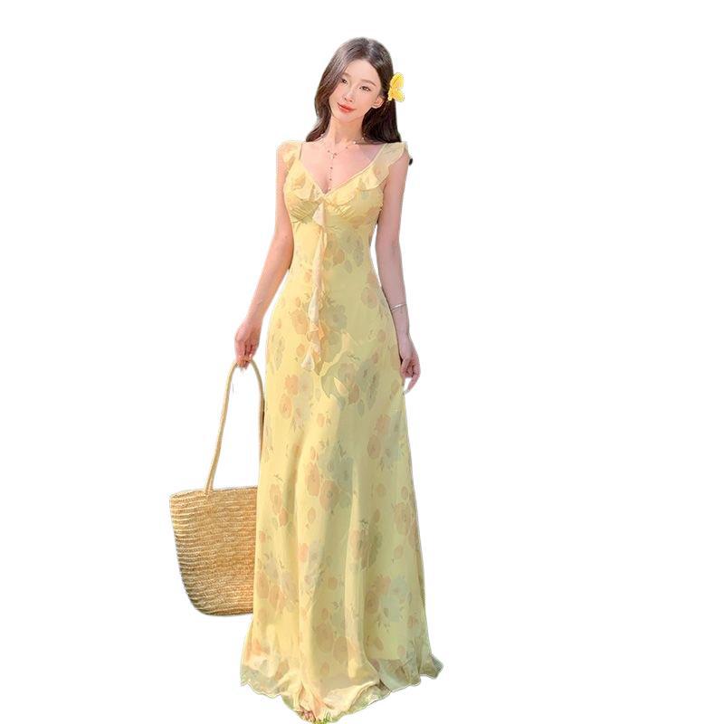 Cream yellow French flying sleeves floral V-neck dress high-end temperament fairy waist A-word long dress female summer