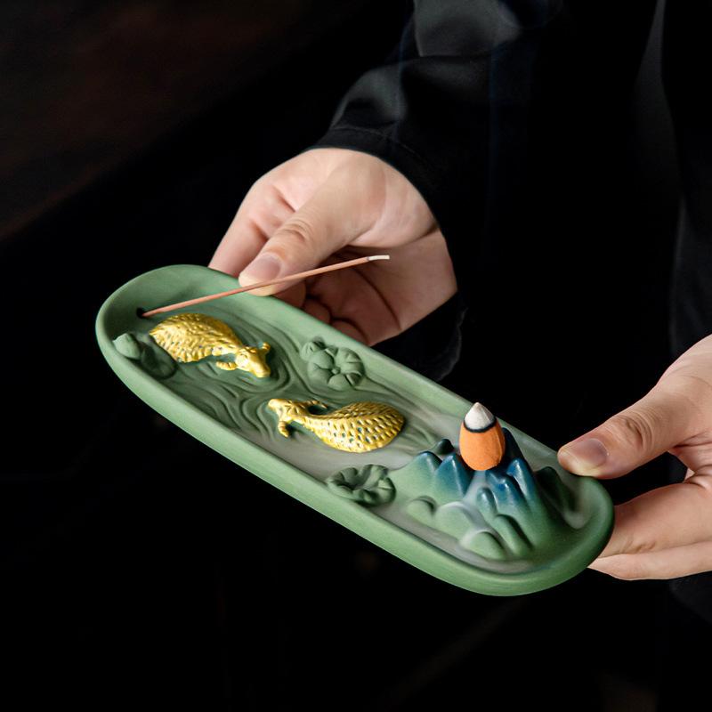 Creative Thousand Miles Landscape Incense Burner Ceramic Downward Flowing Smoke Ox Design for Home Tea Ceremony Decor Gift