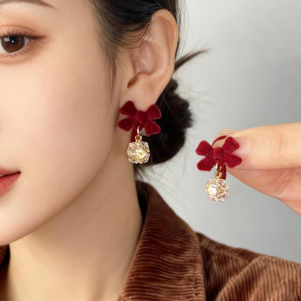New Year Red Bow Rhinestone Ear Cuff: No-Piercing Chinese-Style Flocking Earring