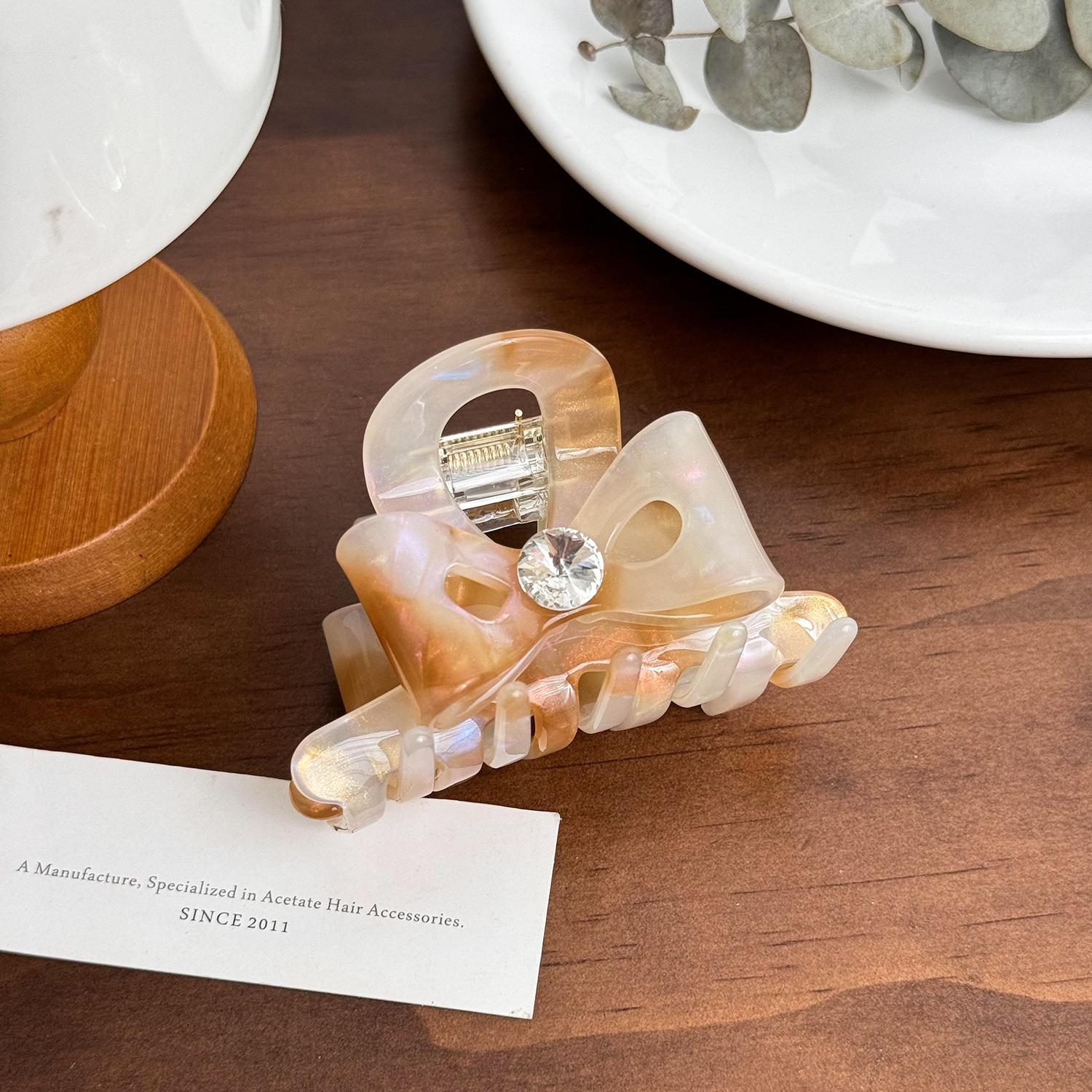 

Узорный Цветочный Стильный Зажим-Краб для Волос в Ярких Цветах для Женщин Модный Vibrant Beige