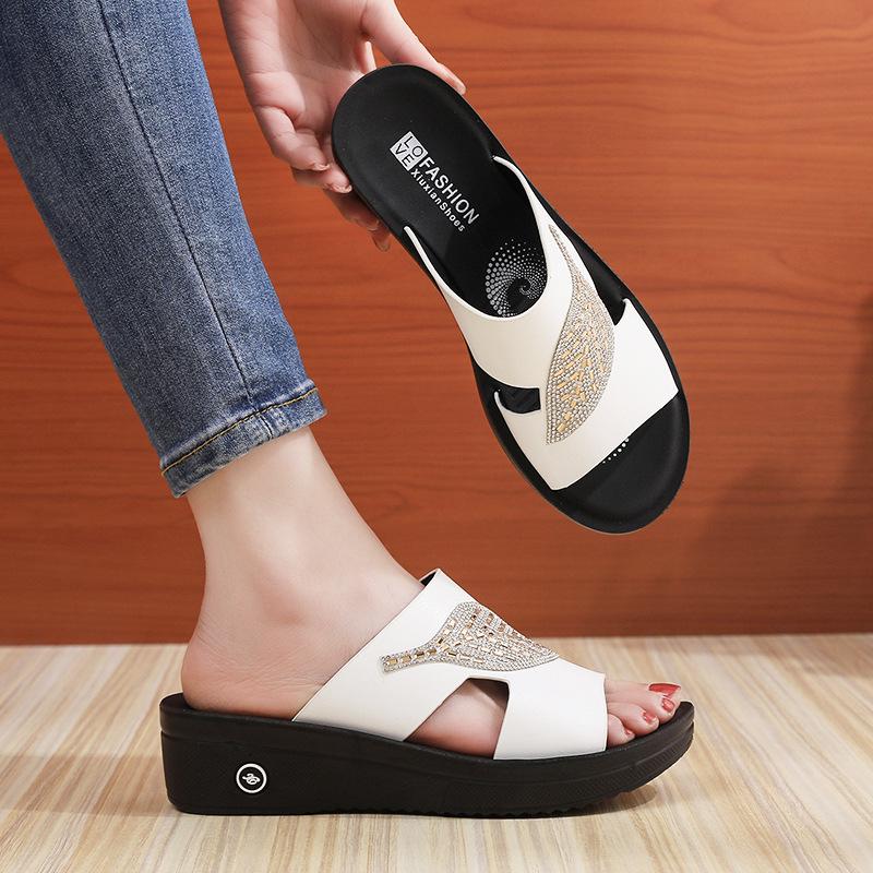2025 Women's Wedge Sandals: High-End, Non-Slip Soft Sole for Middle-Aged & Elderly