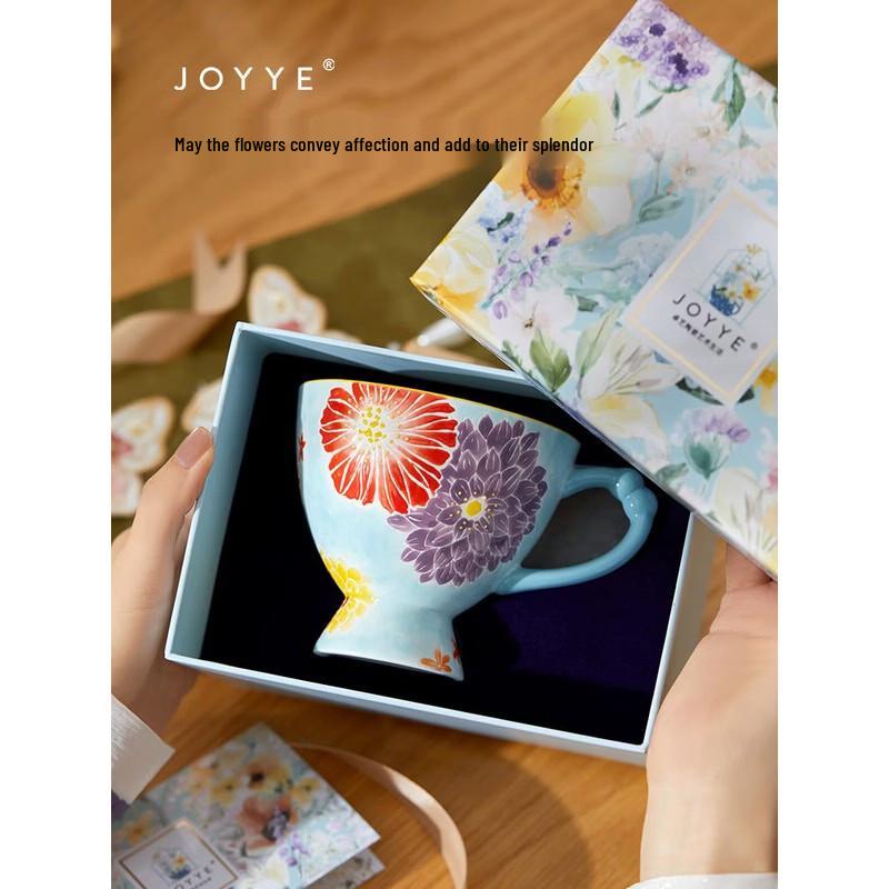 JOYYE Hand-Painted Camellia Ceramic Mug