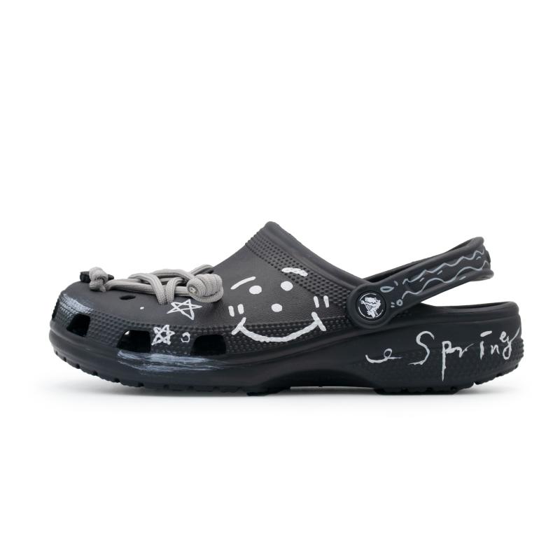 Crocs Classic Clog Smiley Graffiti EVA Fun Woven Hole Shoes Unisex Black
