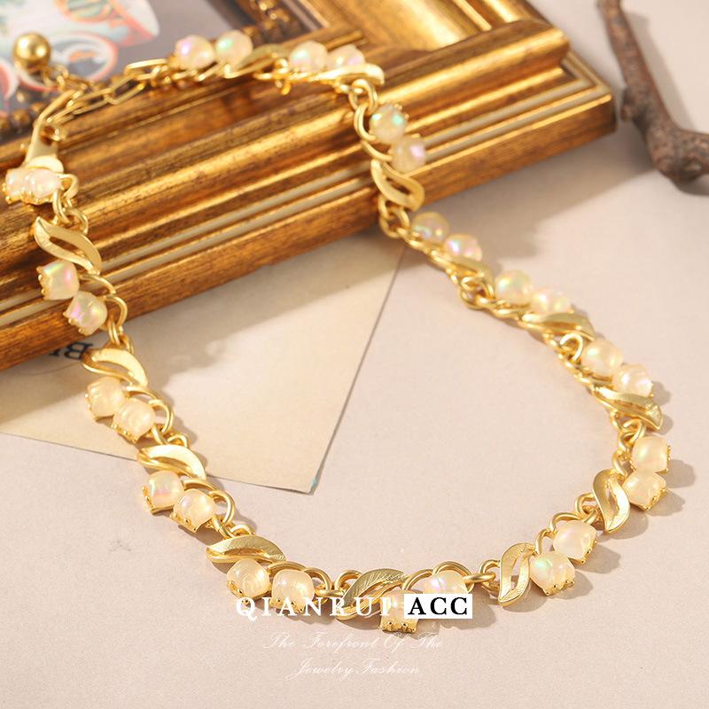 Medieval Vintage Jewelry Three-dimensional Relief Cuifali Birthday Ribbon Dark Night Lily of the Valley Premium Design Necklace