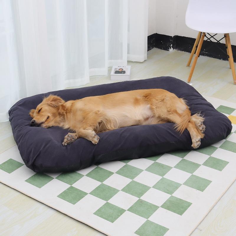 

Four Seasons Washable Non-Slip Pet Bed - Thick, Elastic Mat for Dogs & Cats S 45*35cm for pets up to 5 lbs темно-серого