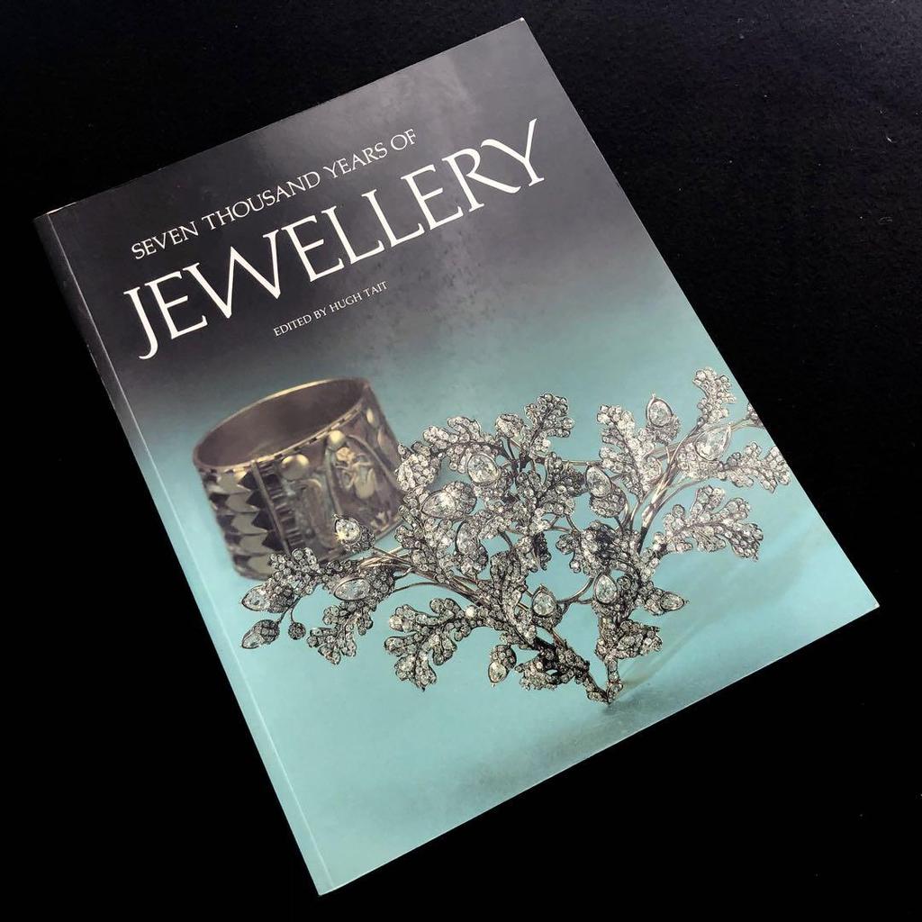 [USED] 7000 Years of Jewelry History Photo Collection "Jewellery