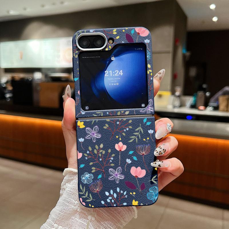Flowers Pattern Luxury Leather Phone Case For Samsung Galaxy Z Flip 6 5 4 3 5G Shockproof Folding Soft Cover For Samsung Z Flip4