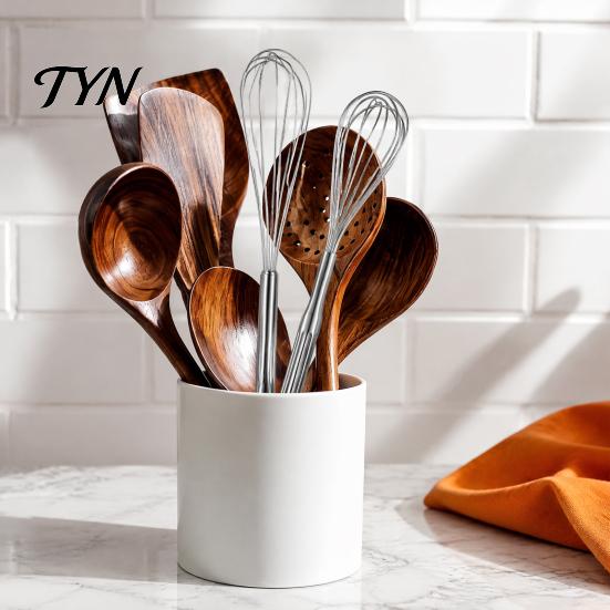 Easy Clean Stainless Steel Whisk Egg Beater, Anti-slip Long Handle Durable Whisk, Metal Beater Manual Mixing Tool for Kitchen Cooking Sauces