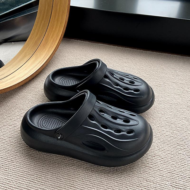 LR outer wear height-increasing slippers outer wear new summer thick-soled Mori hole shoes increase height and softness