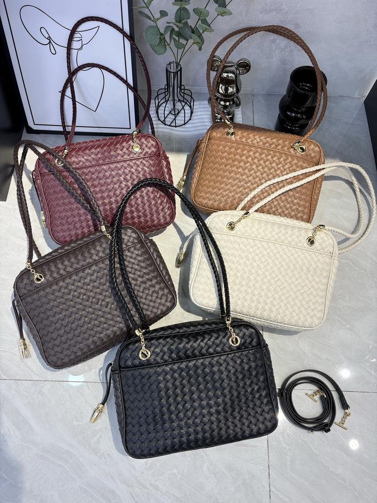 New Leather Woven Camera Bag Tofu Bag Niche Retro Boston Women's Bag Cross-border Fashion Shoulder Messenger Bag