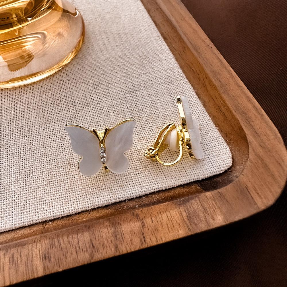 Vintage Französische Ohrclips mit ovalen Perlen für nicht-durchstochene Ohren