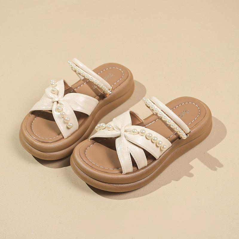New Slippers Female Summer Fairy Wind Wear Fashion Internet Celebrity Pearl Thick Bottom Casual Two Wear Beach Cool Slippers