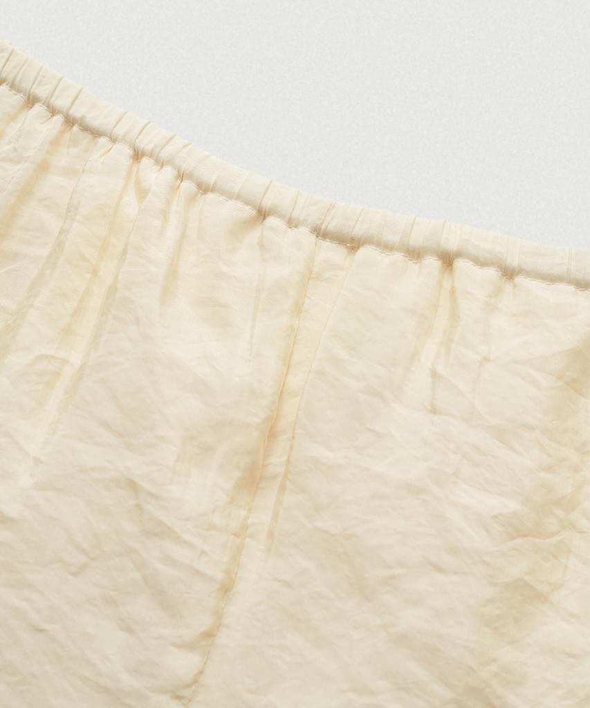 Deobanes Moire Satin Lace Shorts_Butter