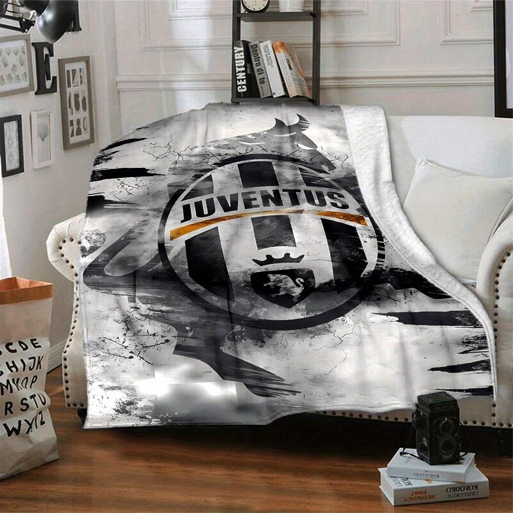 Anime Attack On Titan Eren Mikasa Cartoon Flannel Blanket,Warm and Cozy Soft Throw Blanket for Home Bedroom Bed Sofa Cover Kids
