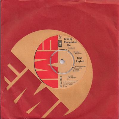 Płyta 7-calowa JOHN LEYTON - Johnny Remember Me EMI2315 EMI 1975 UK Rock Używana