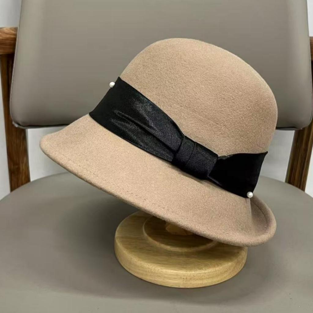 Temperament Small Fragrant Style French Elegant Pearl Bow Lampshade Hat Showing Face Small Lady Autumn and Winter Foreign Style Wool Top Hat