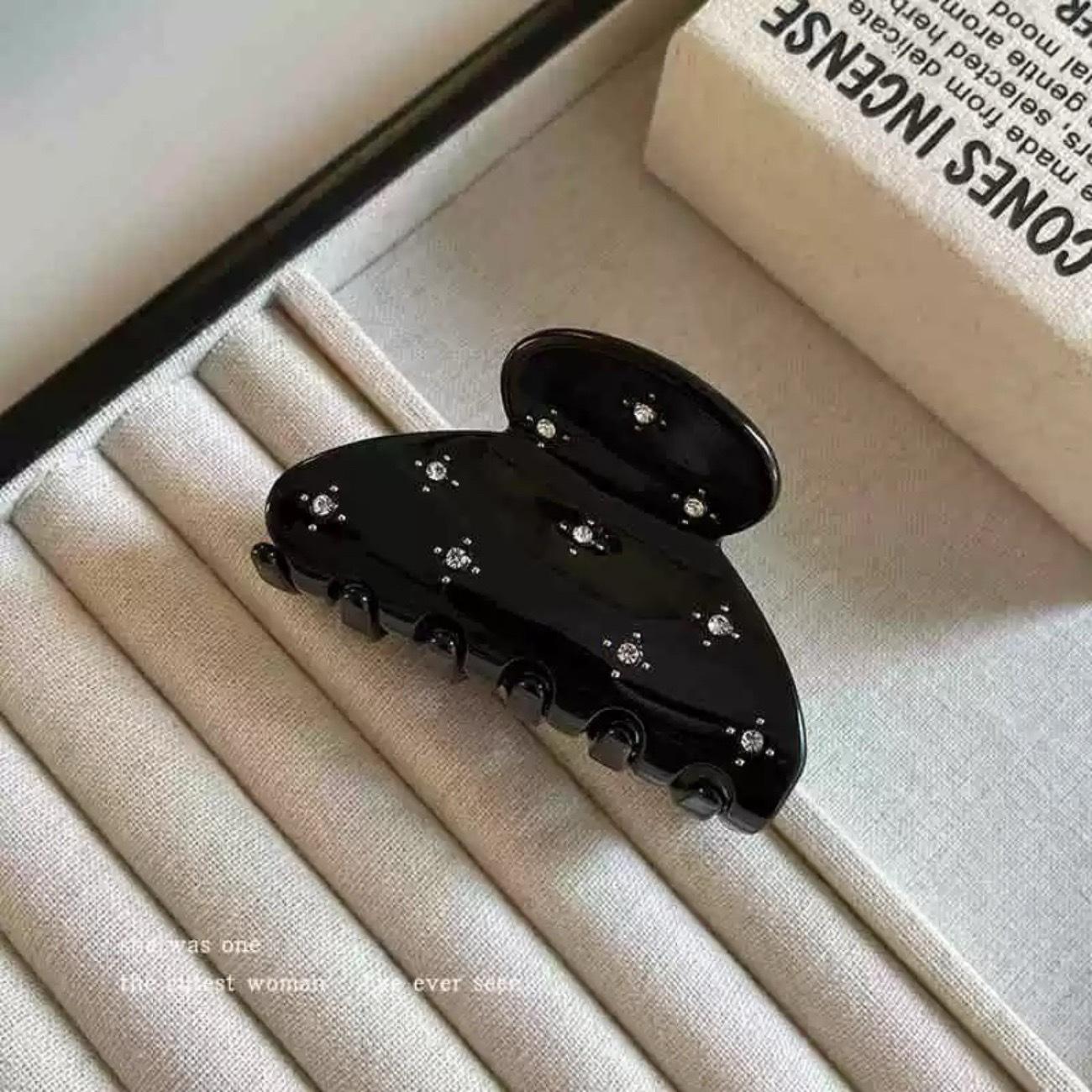 Autumn/Winter Starry Sky Rhinestone Acetate Hair Clip - Medium Size Claw for Elegant Half-Up or Bun Styles