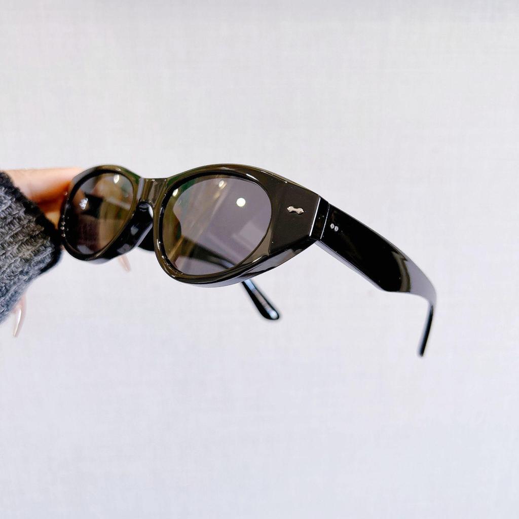 European Retro Cat Eye UV Protection Sunglasses - Trendy 2025 Fashionable Plain Face Design