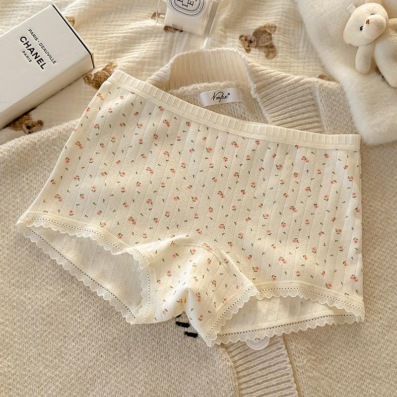 Spring Floral Cotton Women's Antibacterial Low-Rise Underpants with Extended Crotch and Safe Anti-Exposure Design