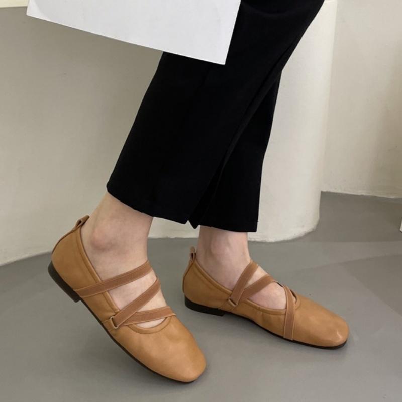 Fashion French Retro Elegant Women Flat Shoes 2025 Mary Jane New Round Toe Temperament Ballet Shoes Cross Buckle Shallow Soft Sole Shoes