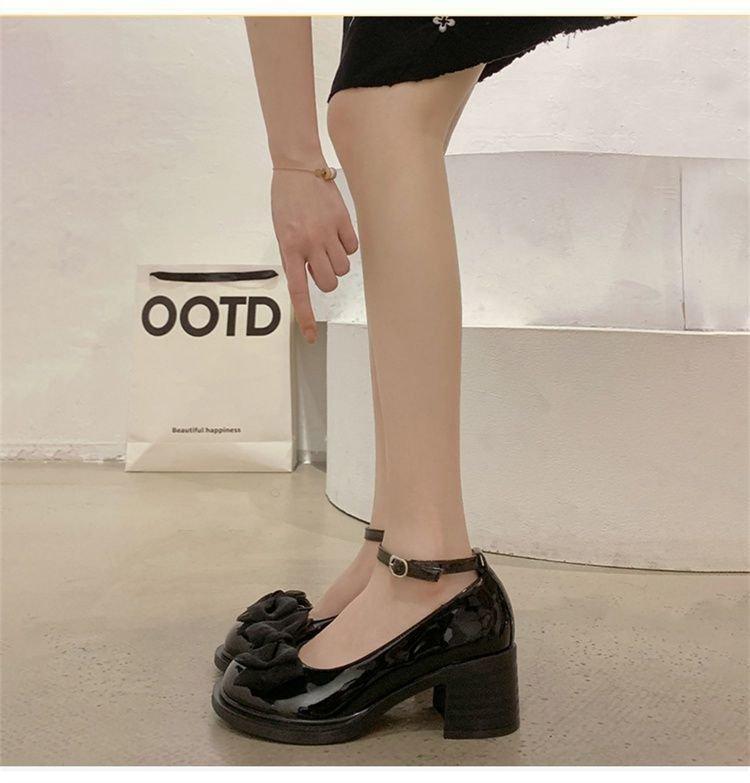 Coarse heel leather shoes Mary Jane shoes women's single shoes 2025 spring and summer new niche bow retro high heel small leather shoes