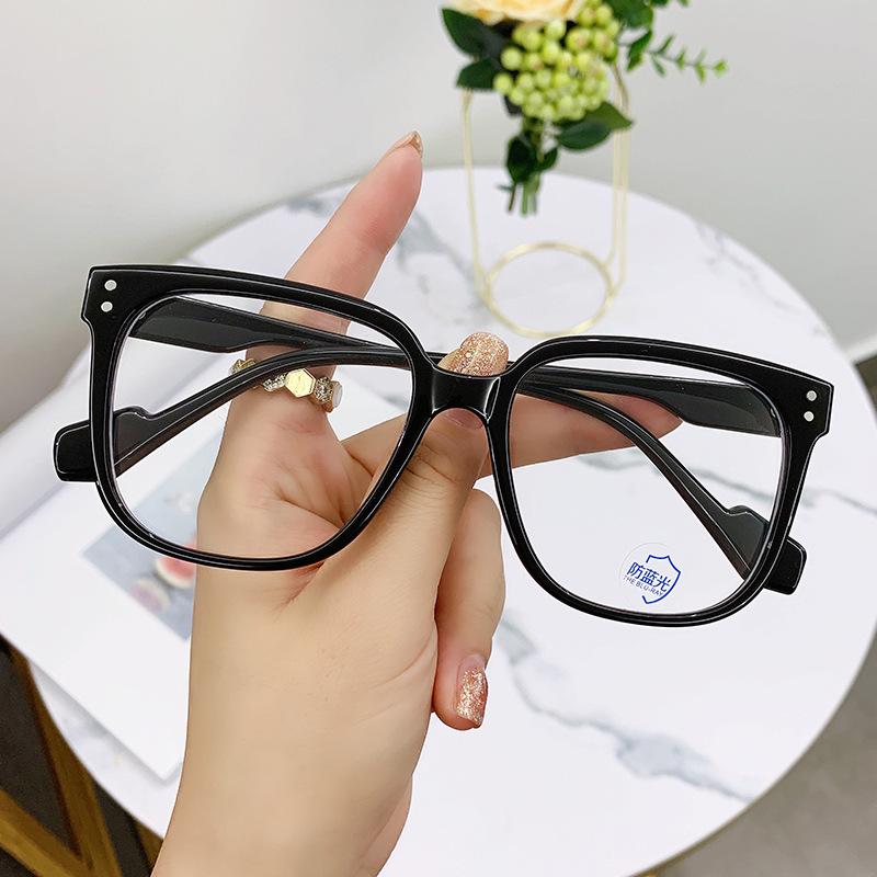 New Anti-blue Light Myopia Glasses - Trendy And Elegant Rectangular Frames For Female Influencers 202