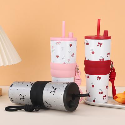 710 ml Stor Kapacitet Bil Termosmugg Rostfritt Stål Vakuumflaska Med Infällbart Sugrör Läckagesäker Kaffe Te Kall Dryck Flaska