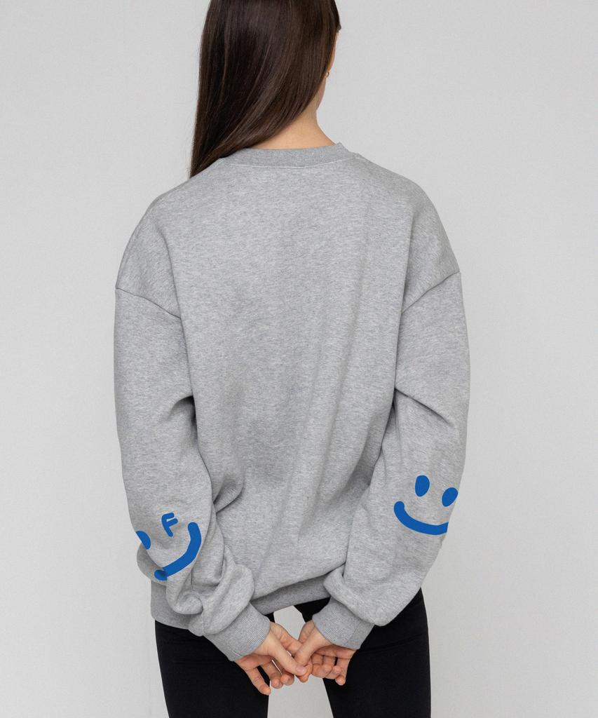 GRAVER [Unisex] Elbow Smile Drawing Sweatshirt_Gray/Blue Logo