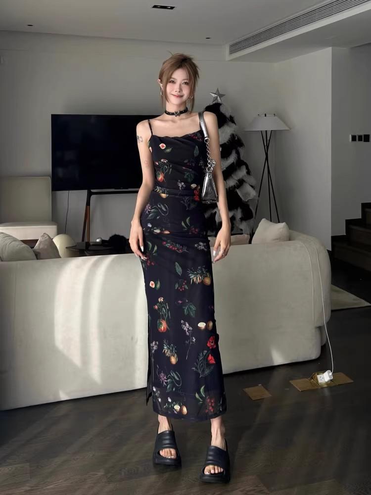 French retro floral suspender vest dress women's summer black slim and thin sexy hottie hip skirt