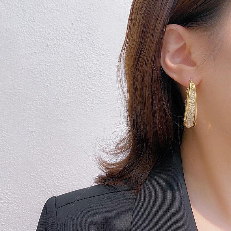Korean Fashion Crystal Mesh Ear Cuffs: 2024 Trend In S925 Silver Needle Stud Earrings