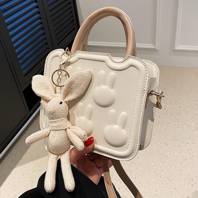 

Сумка Premium sense small, женская сумка 2024 года, новинка осени и зимы, универсальная в этом году, популярная сумка-мессенджер, популярная портативная маленькая квадратная сумка