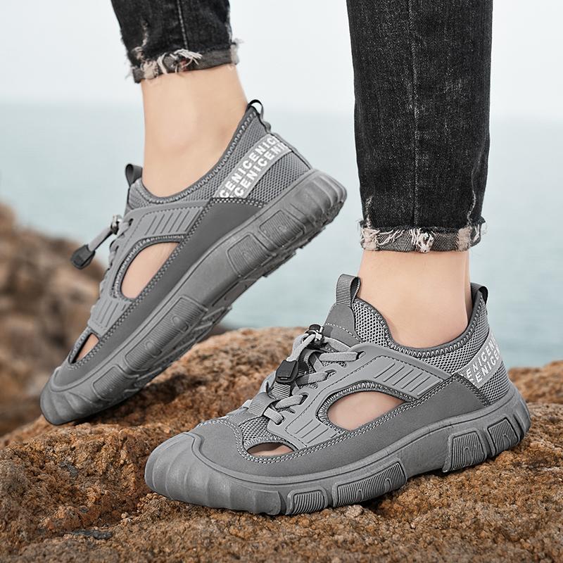 Fashion Summer Man Sandals New Slippers Outdoor Platform Hollow Men's Breathable Anti Slip Beach Casual Fashion Sandals Men Large Size