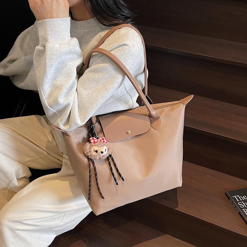 Casual Soft Surface Large-capacity Bag Women's New Versatile Fashion Commuter Shoulder Portable Tote Bag