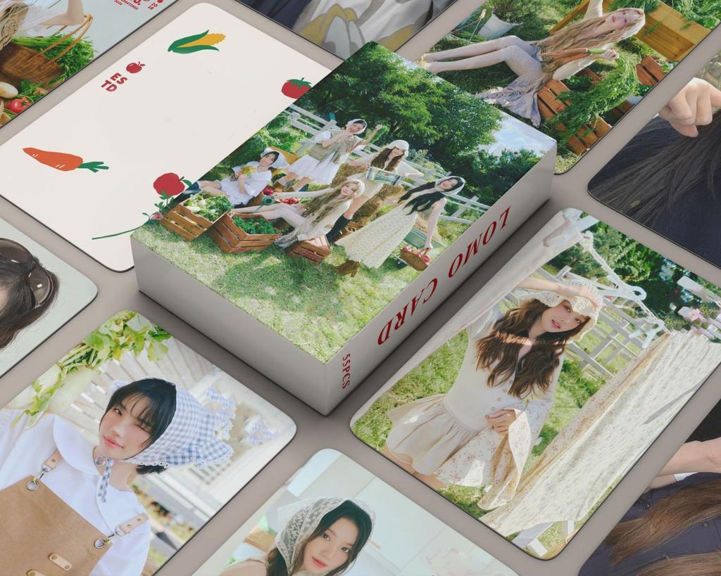 55 Kleine Fotokarten mit Stars, Merchandise und LOMO Sammelkarten.