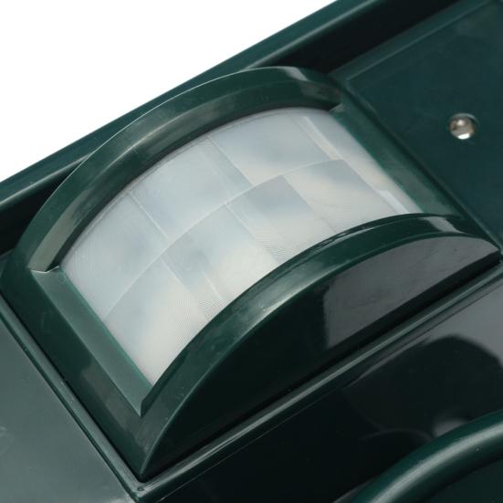 Solar Powered Outdoor Ultrasonic Pest Bird Crow Animal Repeller Repellent Scarer