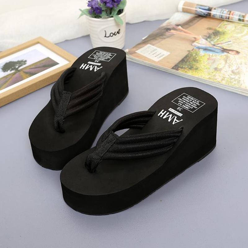 

2024 Новые тапочки Женские летние модные туфли на высоком каблуке и платформе, с толстой подошвой, нескользящие, пляжные женские шлепанцы 38 чёрный