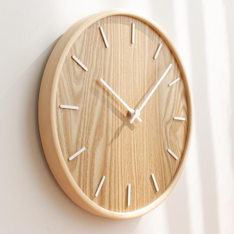Silent Fashion Wall Clock Aesthetic Interior Creative European Interior Clock Wall Living Room Design Horloge Murale Decor