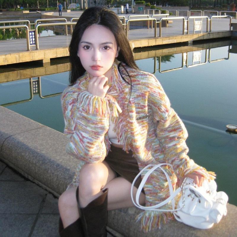 Suéter Cardigan Feminino Outono e Inverno 2023 Design Sentindo Pequeno Colorido Borla Suéter Solto Comprimento Médio Cardigan Feminino